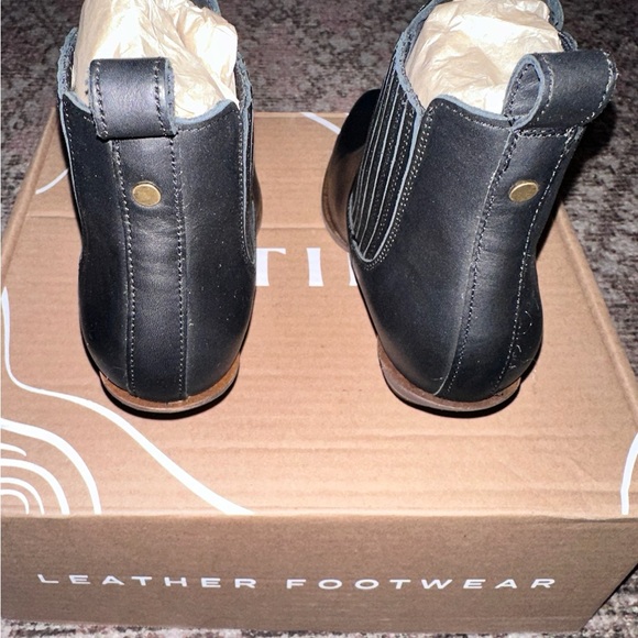 Portland Leather “Dakota” Western style ankle boot, black - Picture 6 of 8